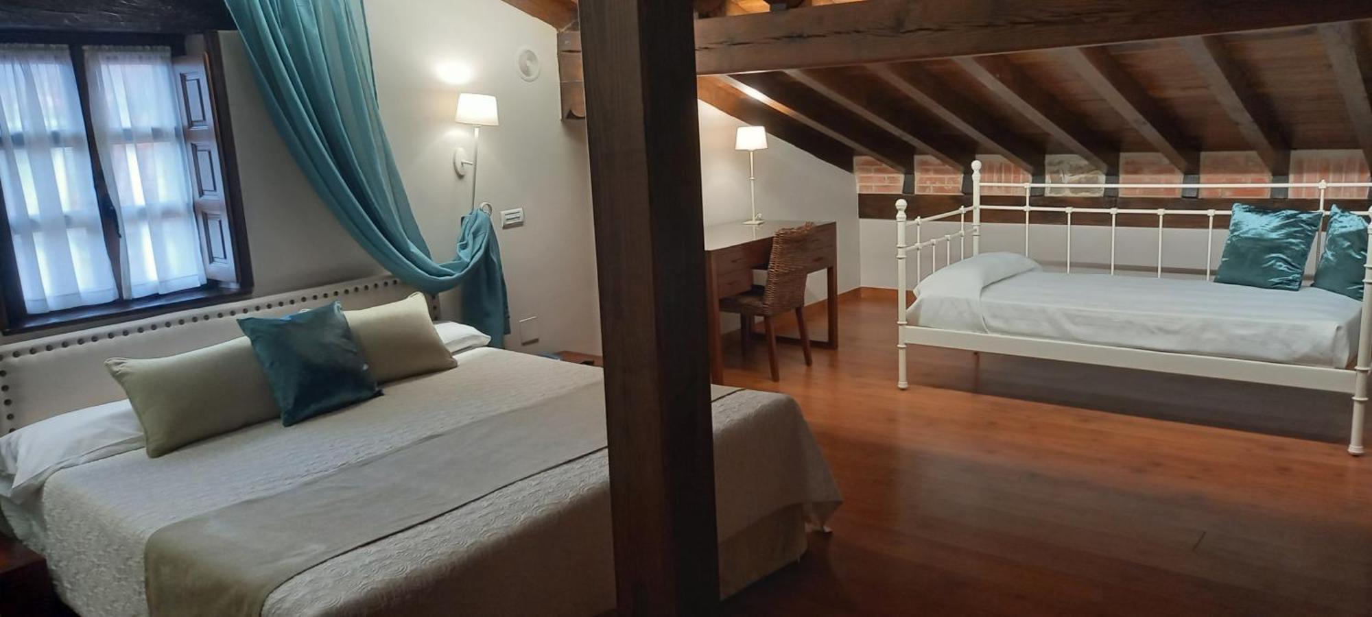 מלון סנטילנה דל מר La Casona De Revolgo מראה חיצוני תמונה